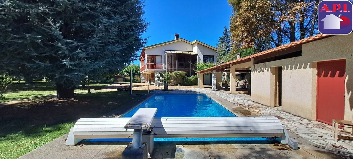 Maison à LAROQUE-D'OLMES