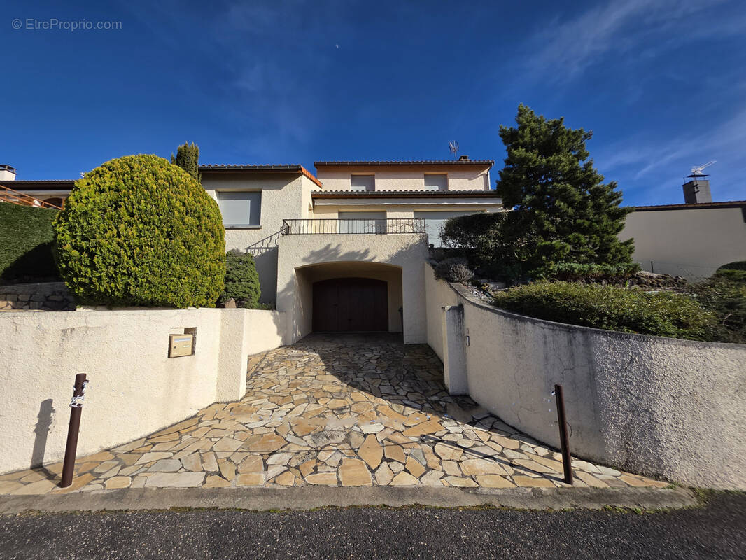 Maison à ROMAGNAT