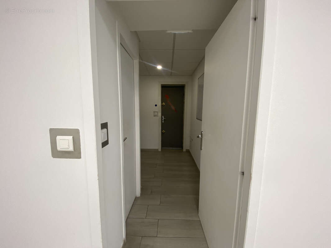 Commerce à SANARY-SUR-MER