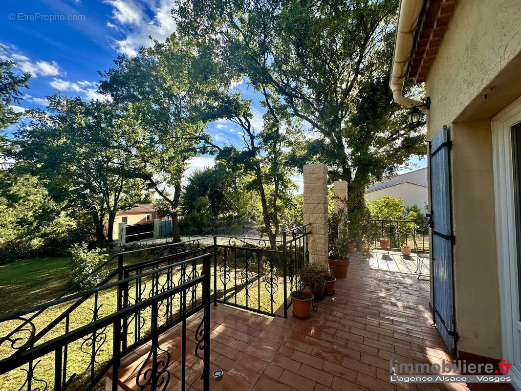 Maison à SAINT-LAURENT-LA-VERNEDE