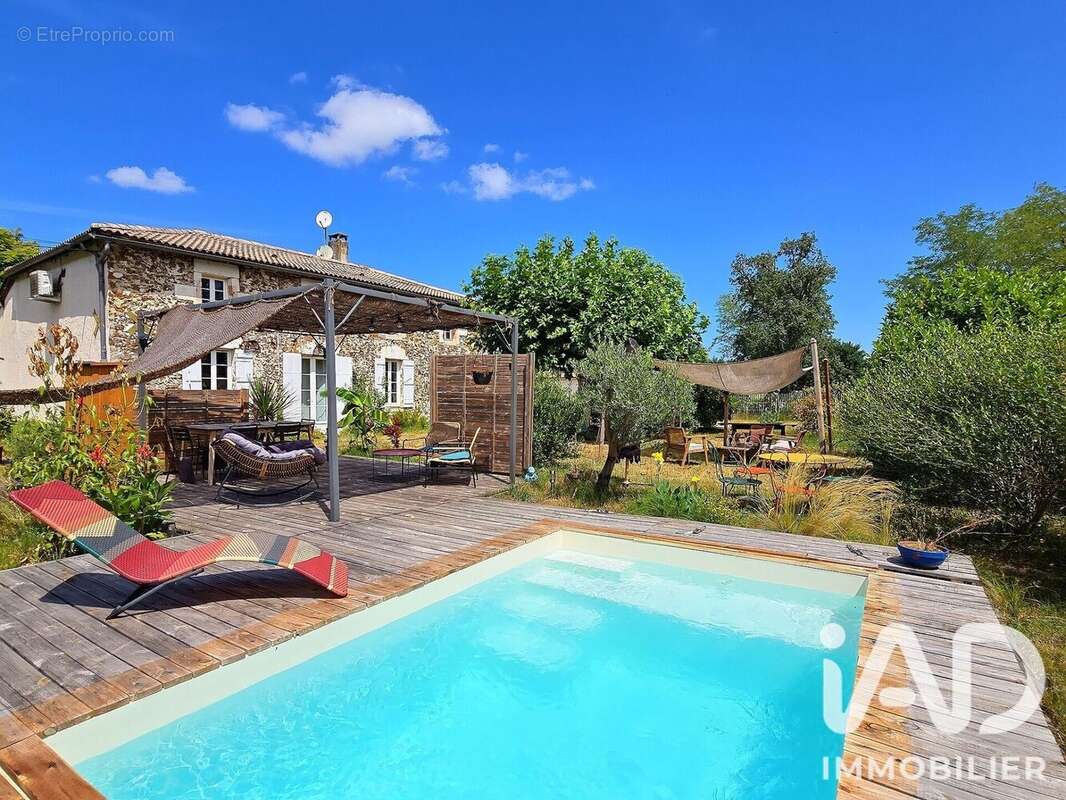 Photo 2 - Maison à SALLES