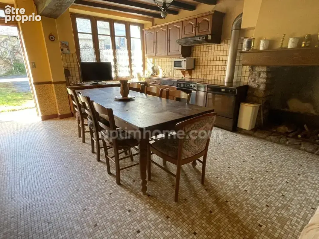 Maison  en pierre de 150 m2 avec grange- atelier-jardin - photo 5