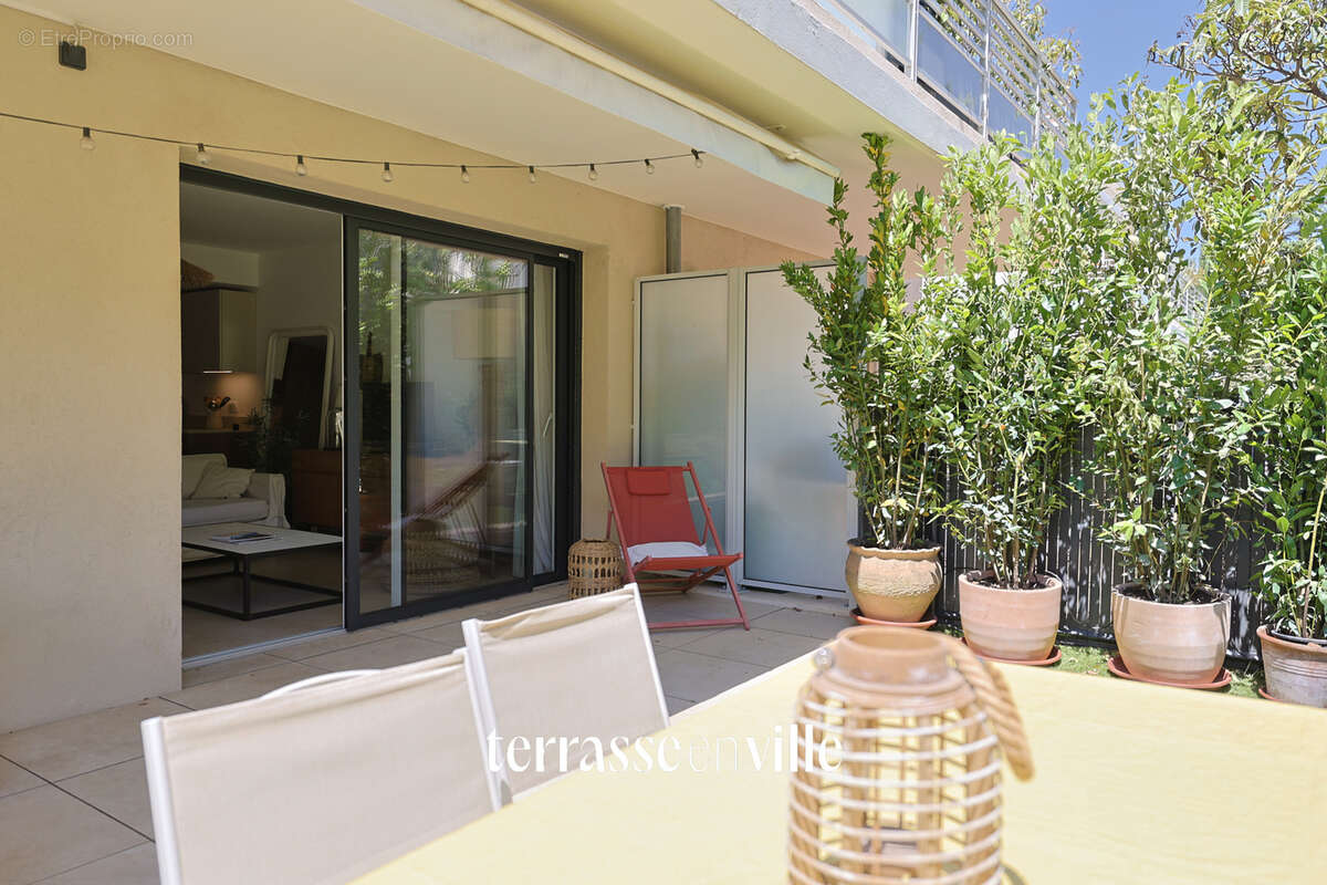 EXCLUSIVITE - Cap Brun, TOULON -  APPARTEMENT T3  avec 145 m2 de jardin - Résidence sécurisée, calme - photo 8