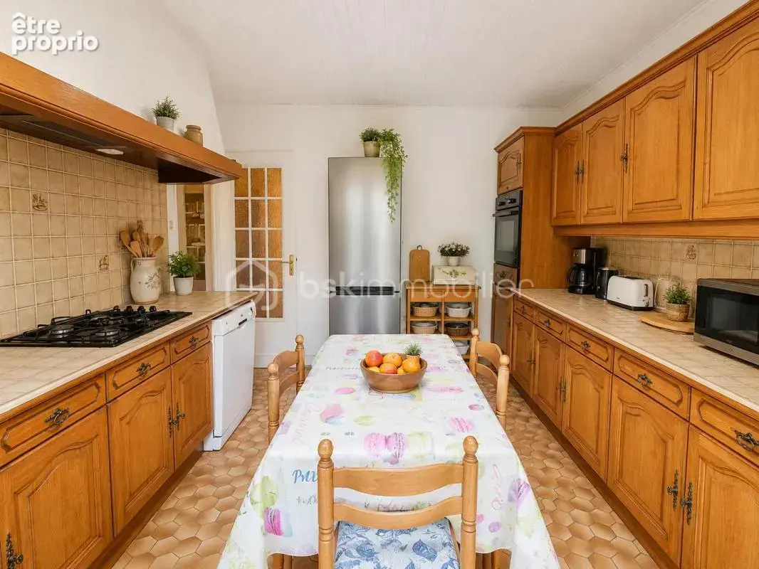 Entre CHARTRES et DREUX, maison de plein pied de 120 m² sur terrain plat et clos sans vis à vis de 2060 m² - photo 9