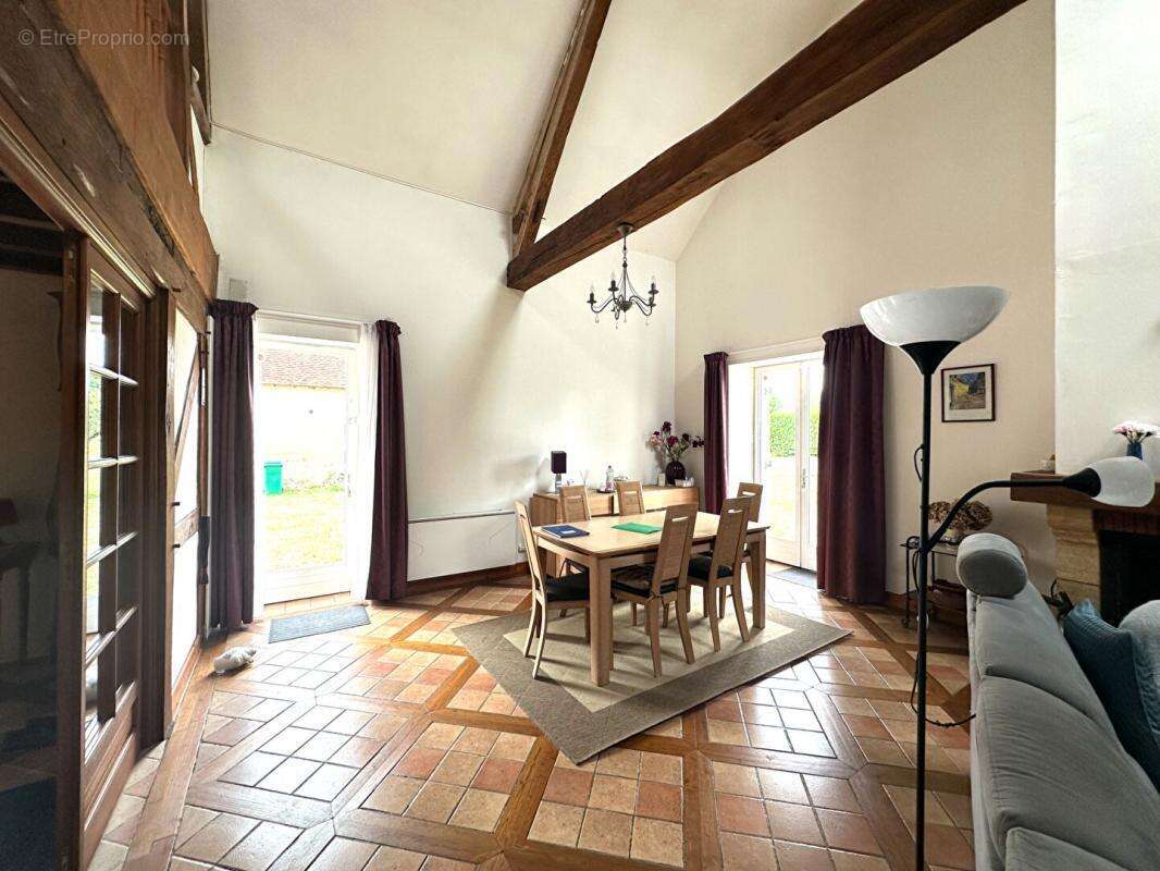 Longère à vendre de 146 m² 5 pièces à Vicq sur Nahon - photo 3