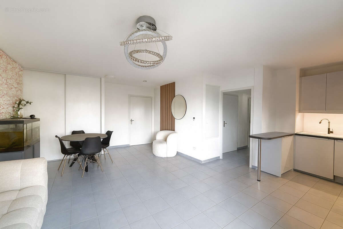 Appartement à CASTELNAU-LE-LEZ