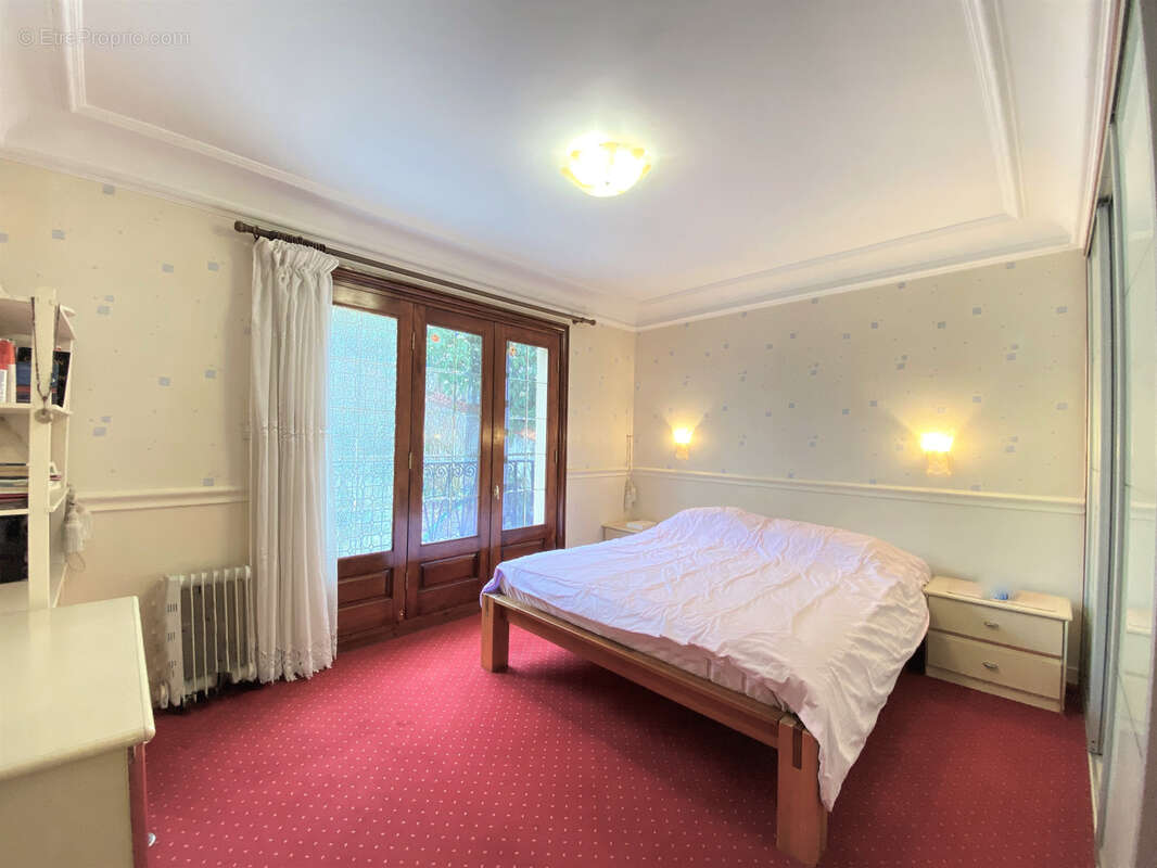 Maison à SAINT-MAUR-DES-FOSSES