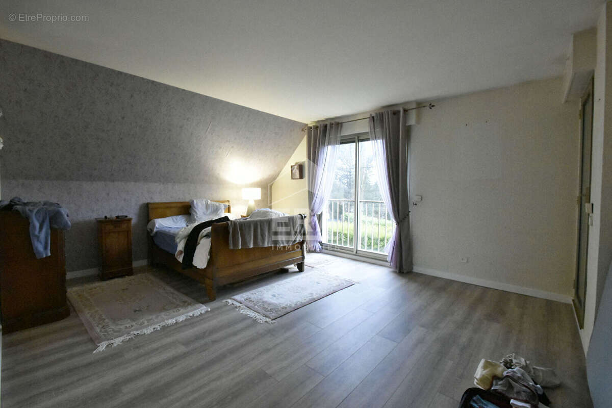 Maison à COIGNIERES