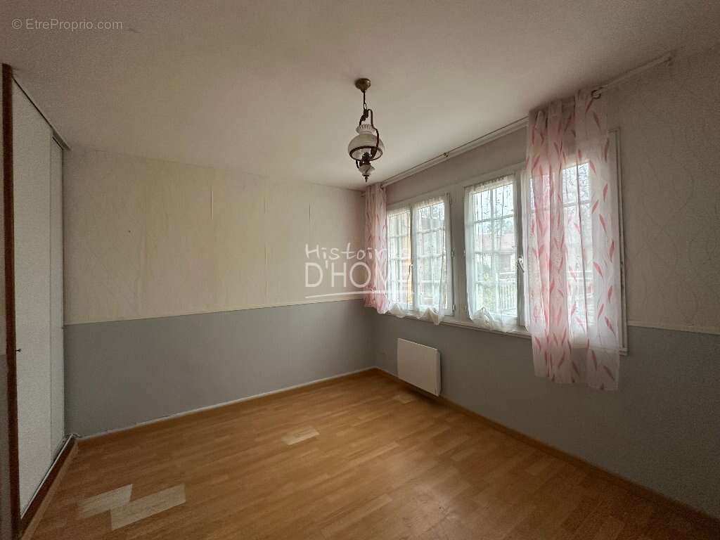 Maison à LA FERTE-GAUCHER