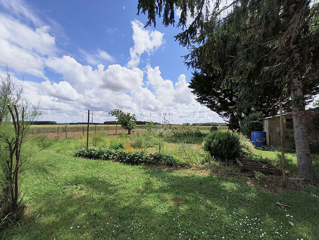 Maison à SAINT-SAUVANT