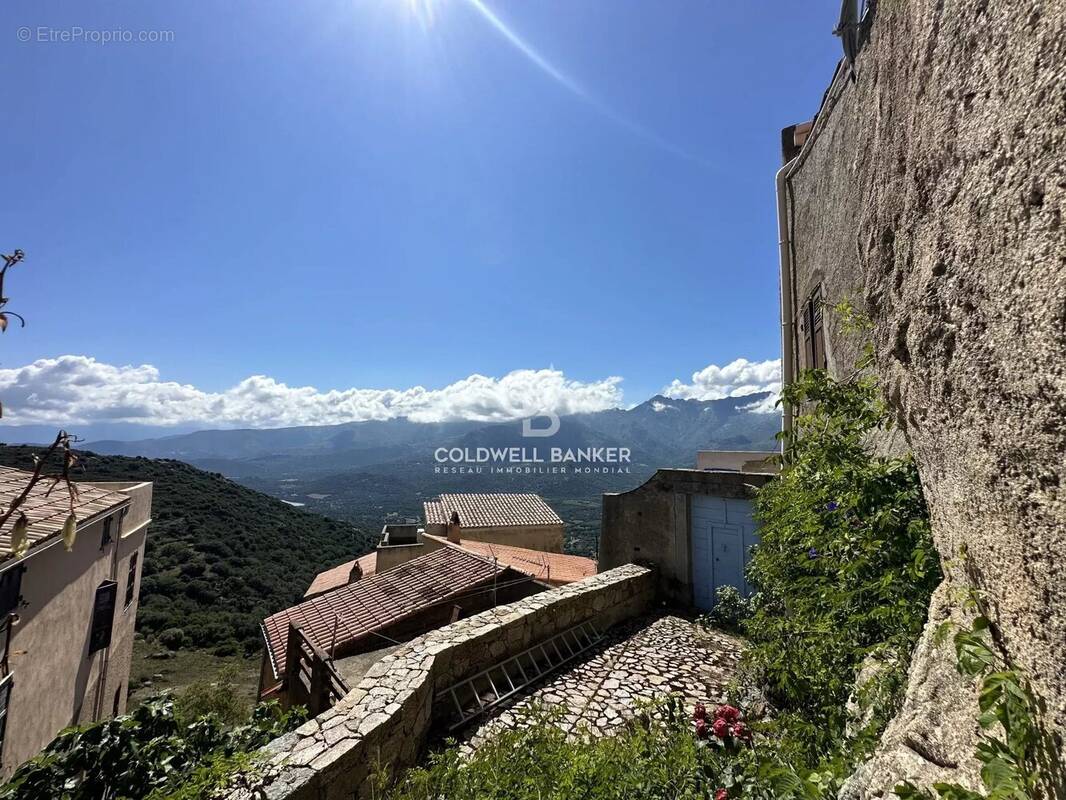 Maison à SANT'ANTONINO