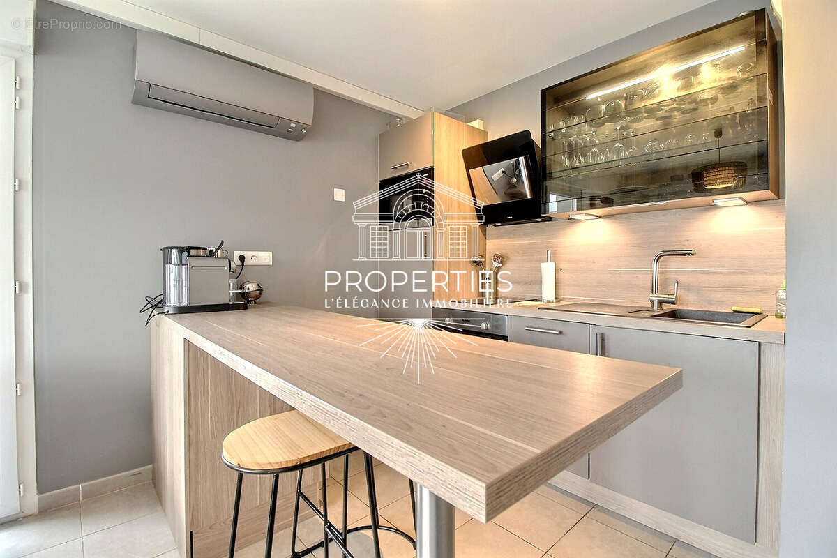 Appartement à COGOLIN