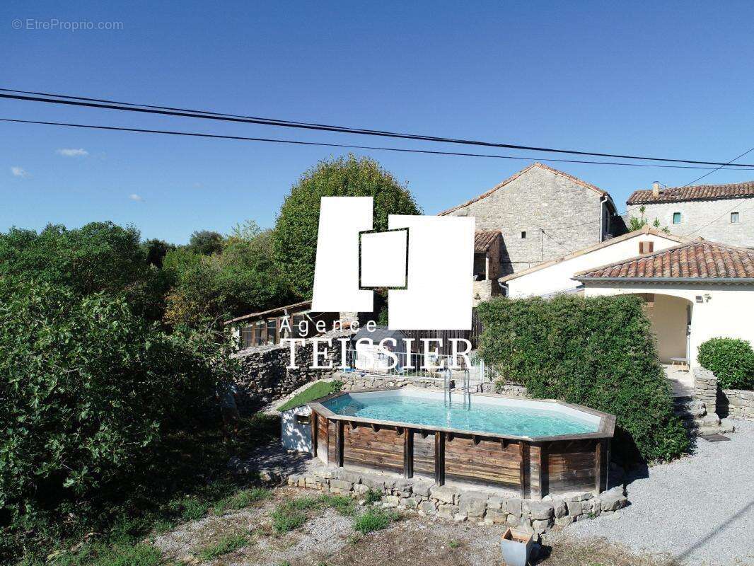 Ensemble immobilier - 2 maisons sur 4 150 m² - Les Vans (07 - photo 11