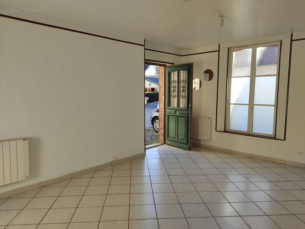 Appartement à CREPY
