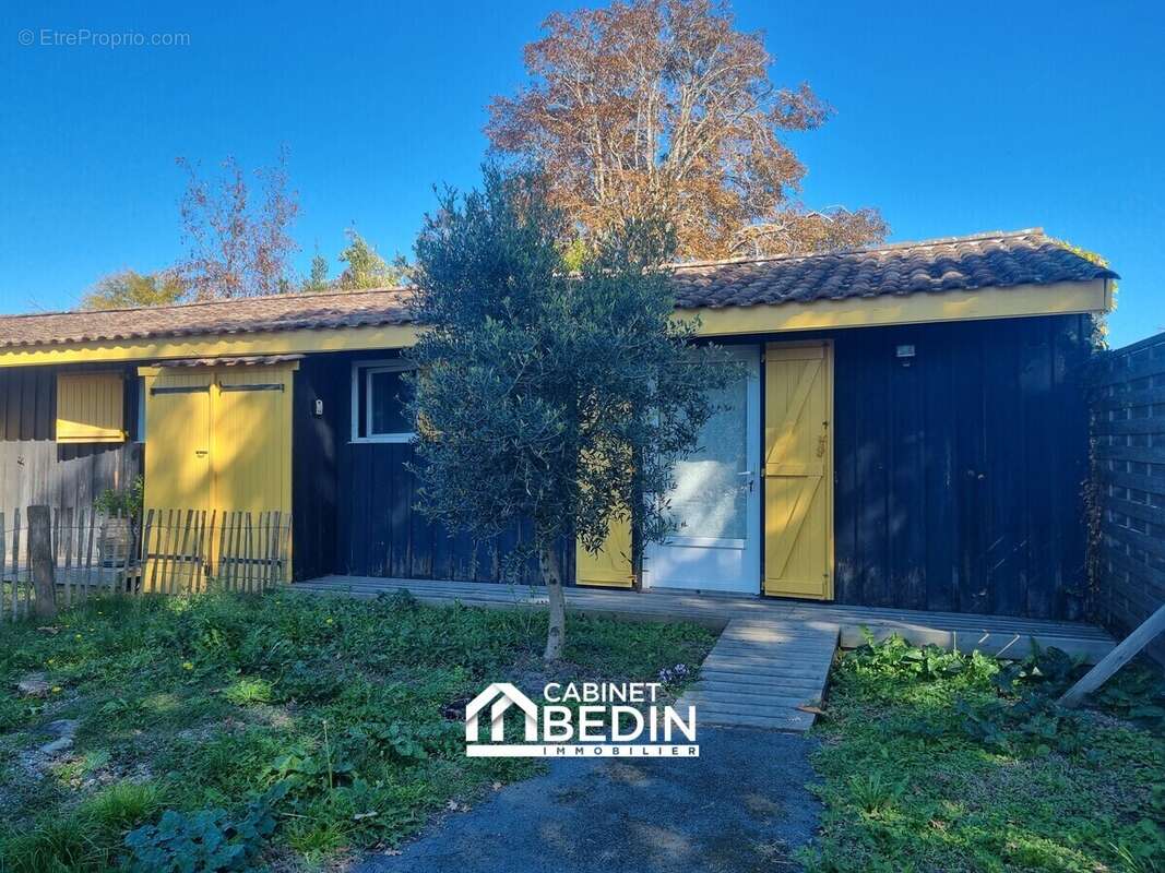 Appartement à ARES