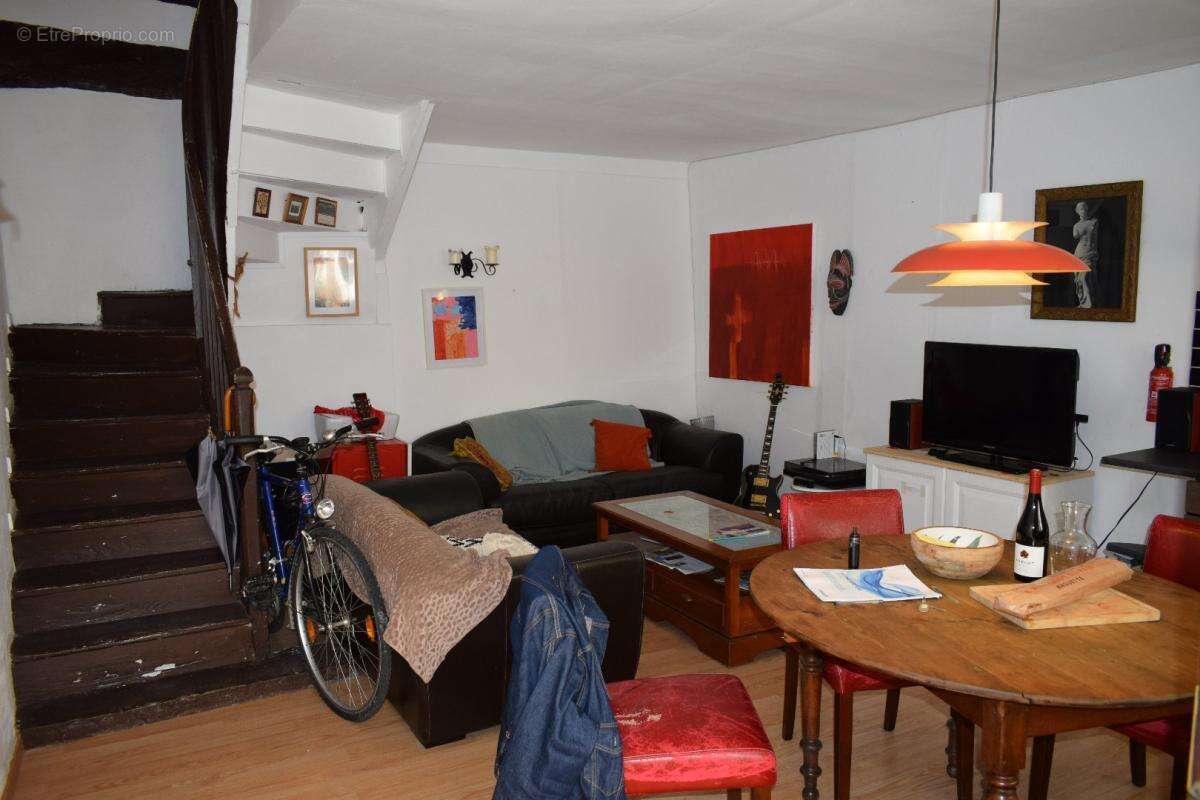 Maison à QUILLAN