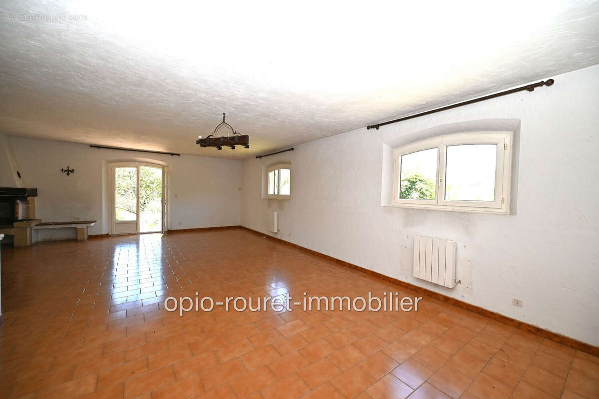 Maison à OPIO