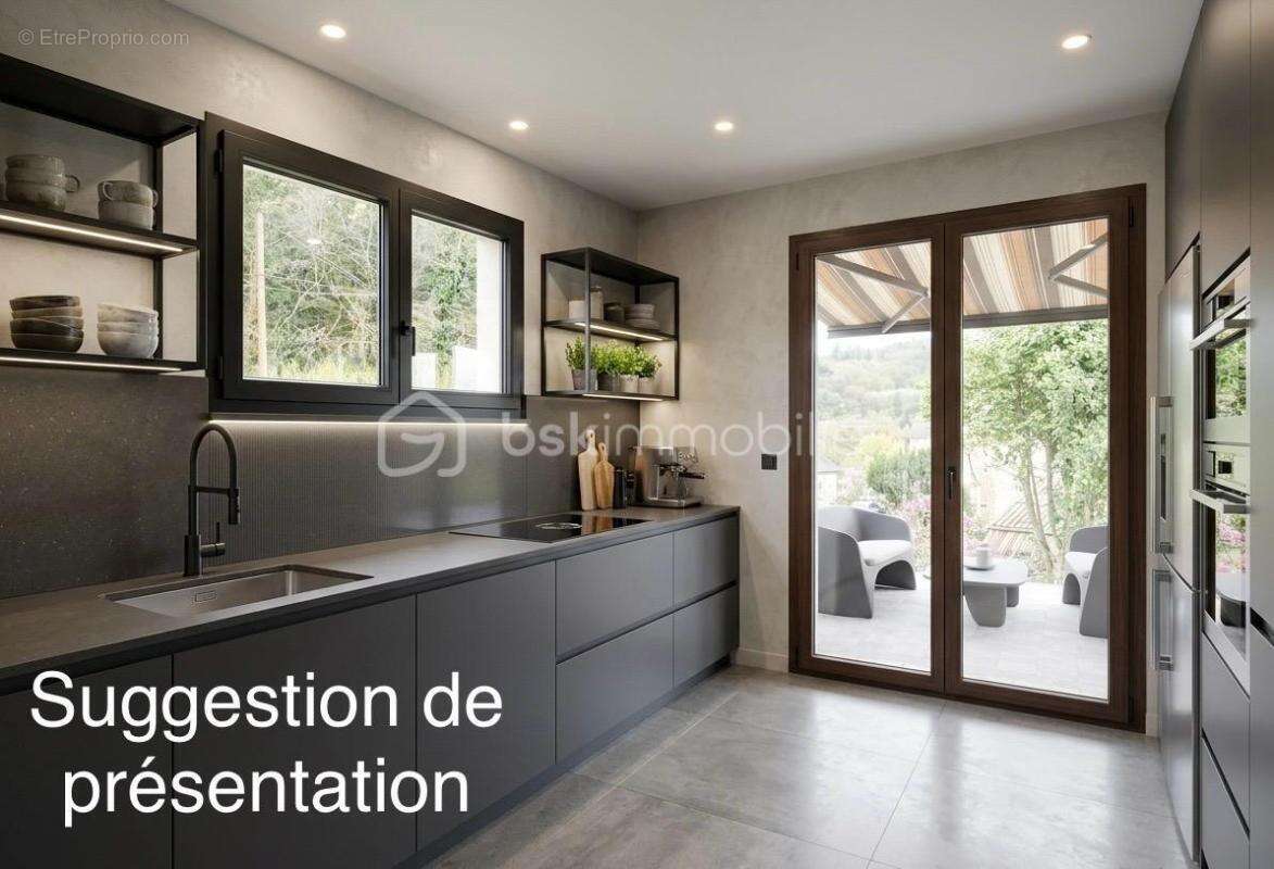 Maison à JUGON-LES-LACS