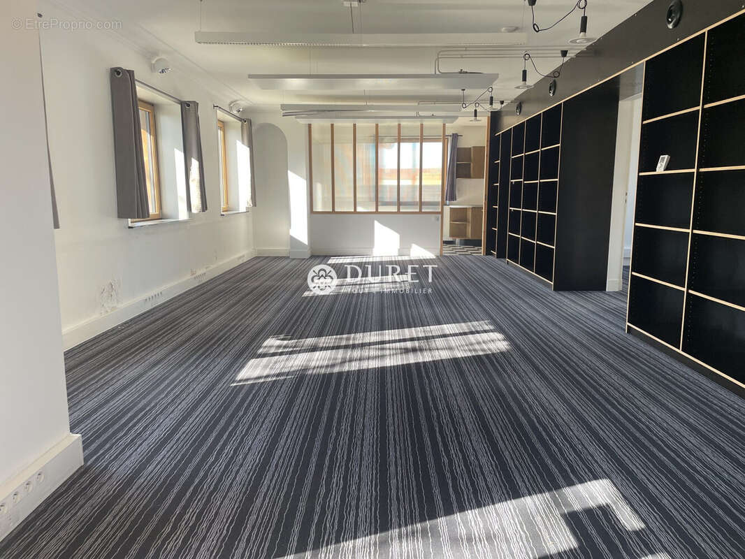 Commerce à LA BRUFFIERE