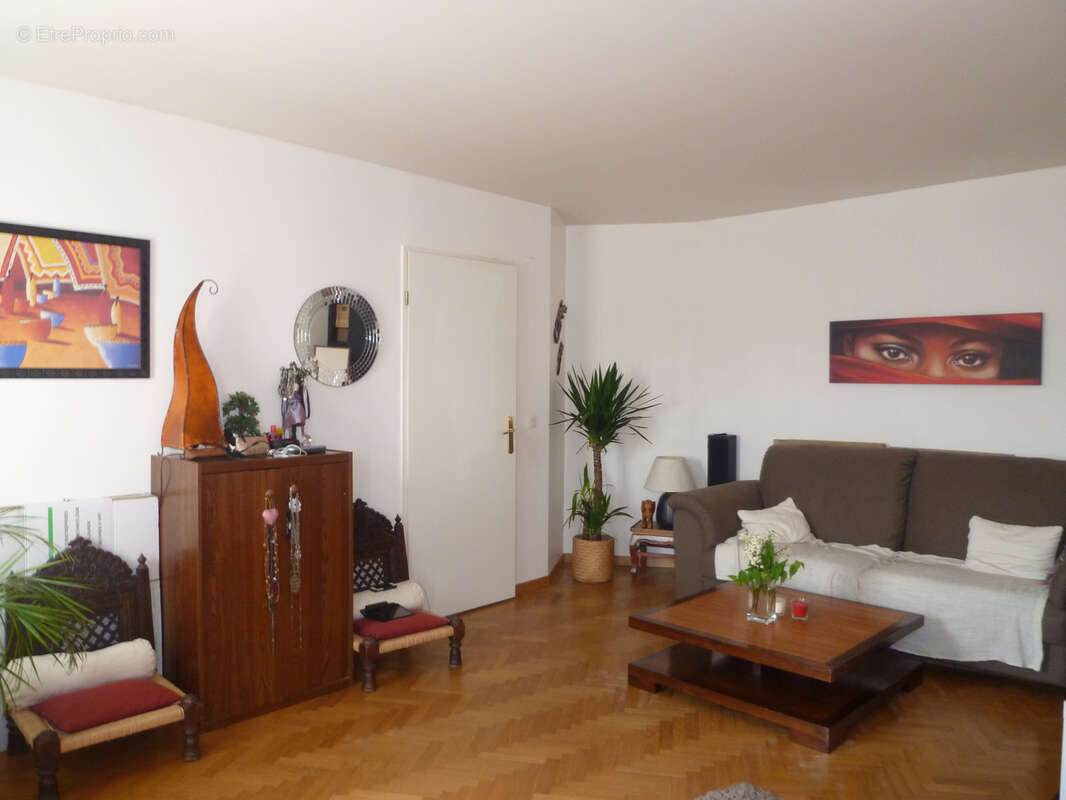 Appartement à LE RAINCY
