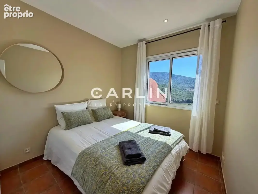 Appartement rénové avec terrasse et vue sur collines - photo 9