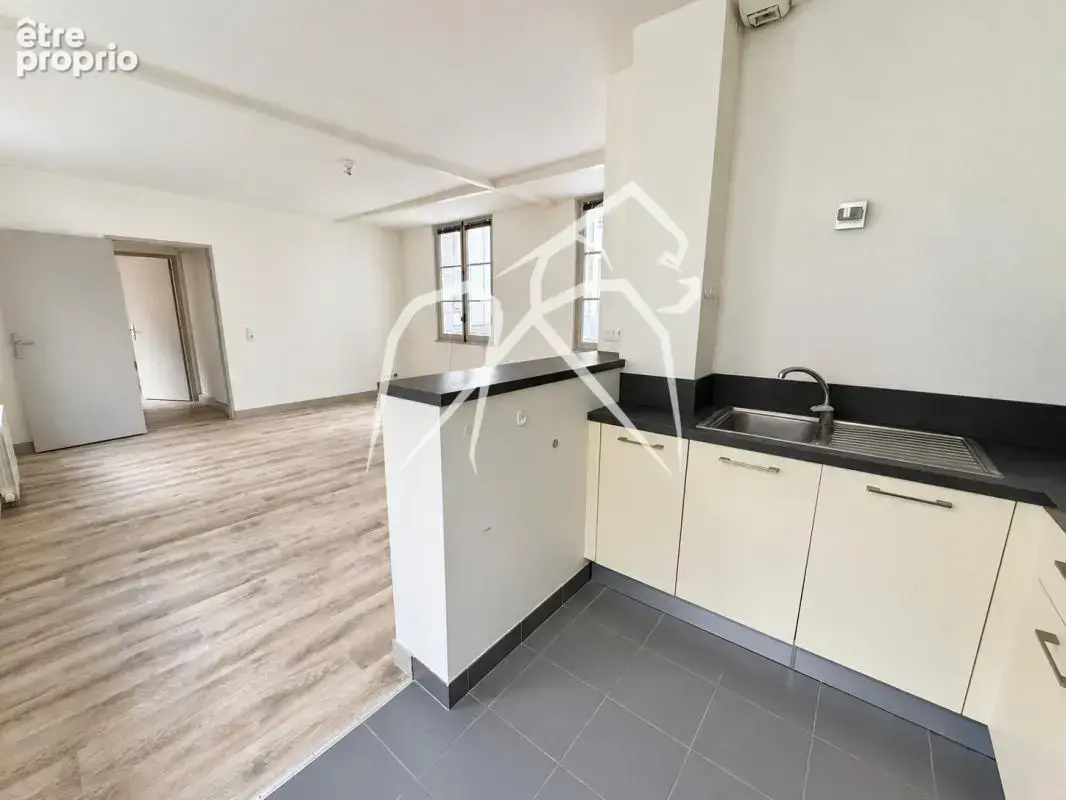 Appartement Lumineux  2 Pièces  Rouen  Quartier Cathédrale  55m² - photo 3