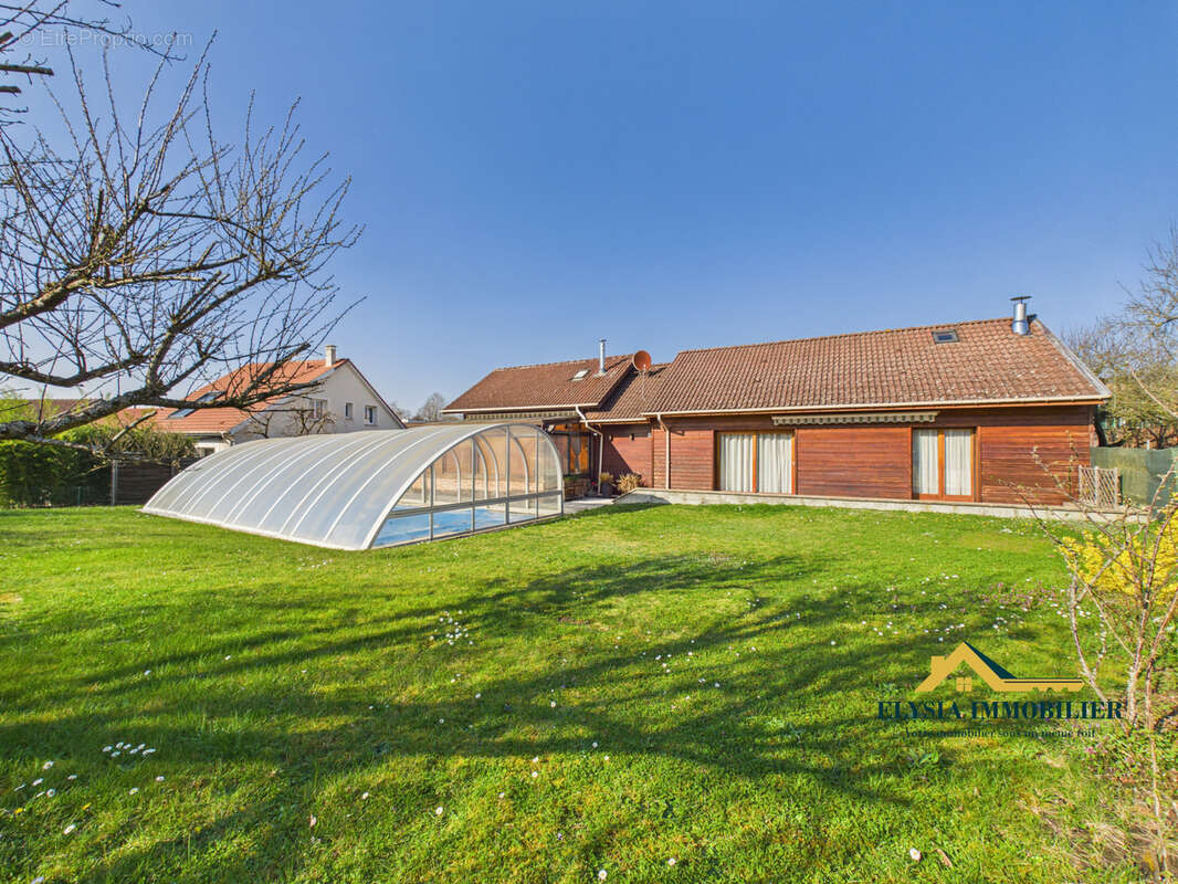 Maison à CHAUDENEY-SUR-MOSELLE