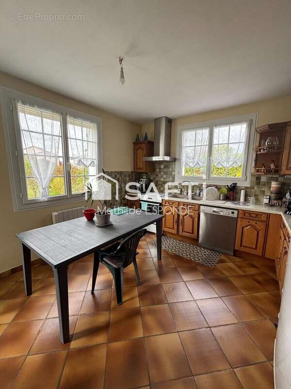 Maison 150 m² à Condom  - photo 6
