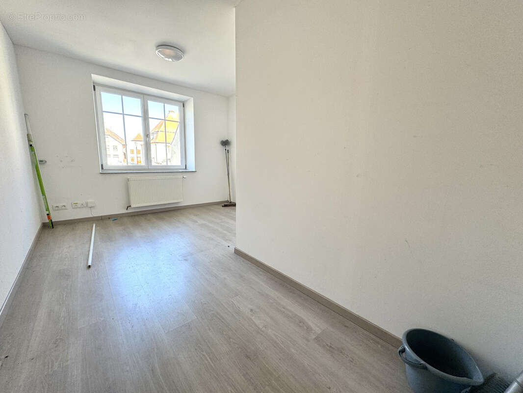 SARRALBE - Immeuble à gros potentiel de cashflow ! 6P + garage - photo 20
