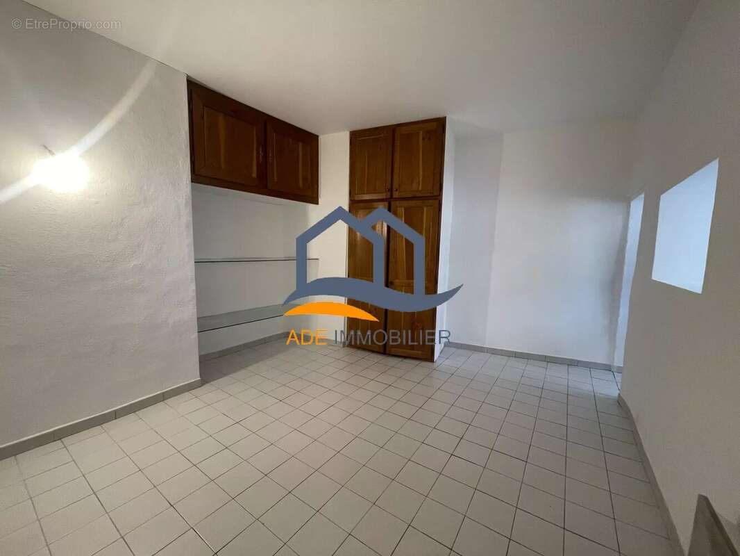 Appartement à EGUILLES