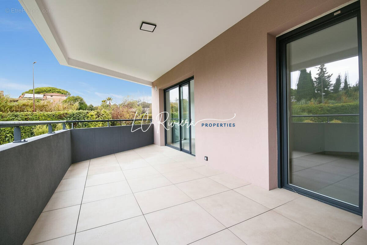 Appartement à FREJUS