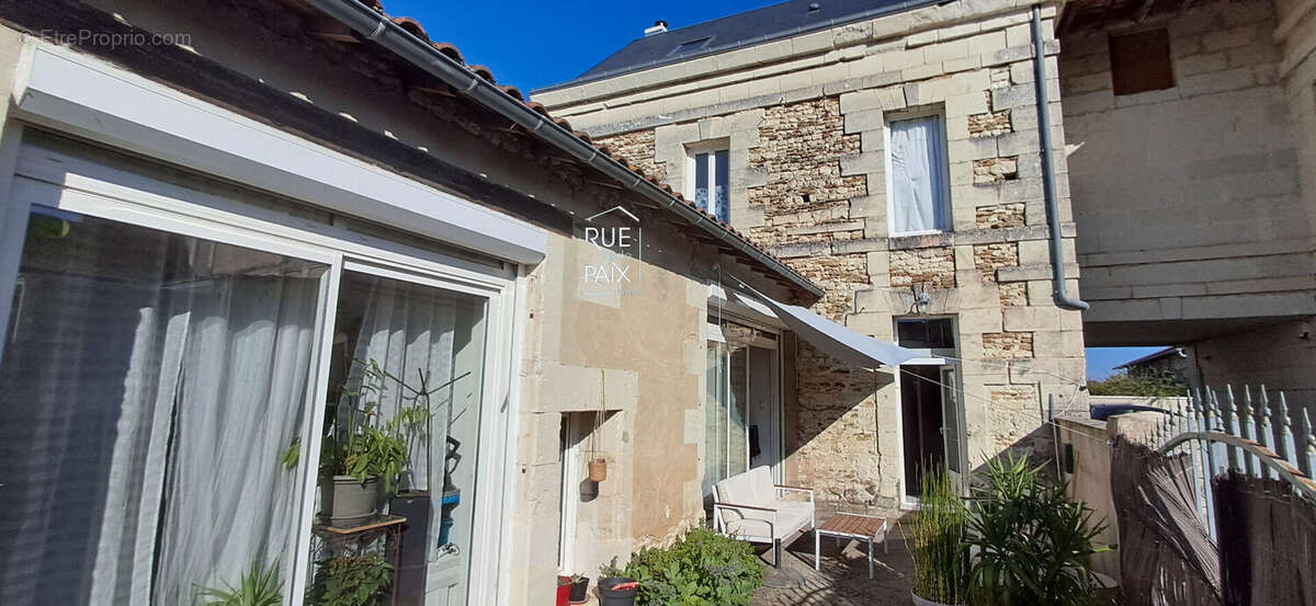 Maison - Saint Genest D'Ambiere 125.46 m2 - photo 15