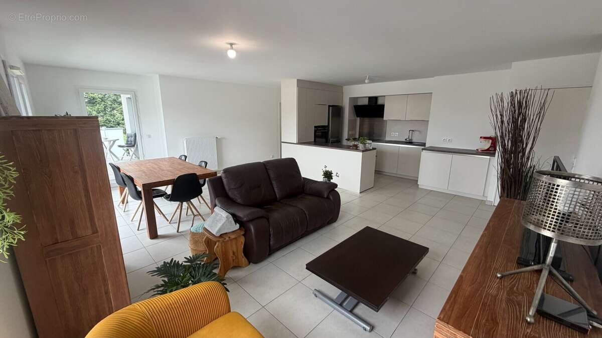 Appartement 98 m² à Ville-La-Grand  - photo 7