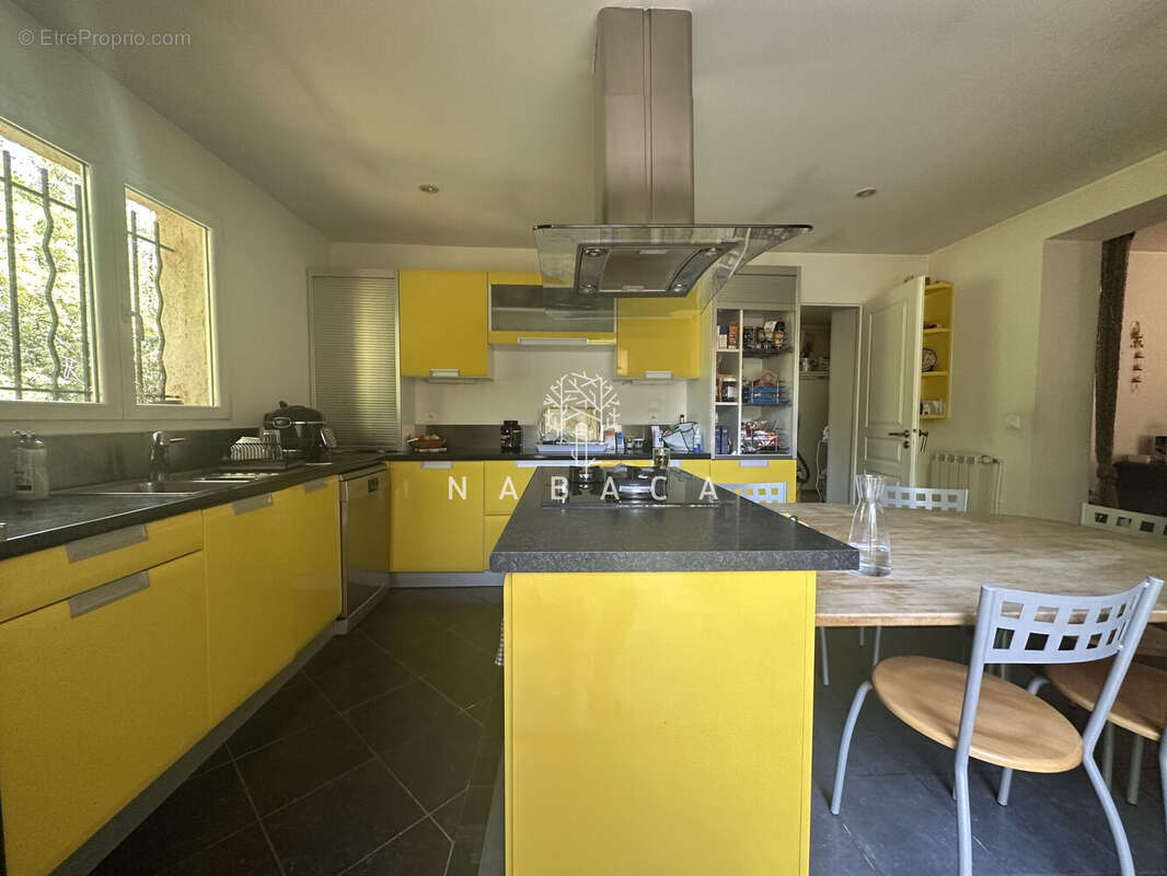 Maison à SAINT-VALLIER-DE-THIEY