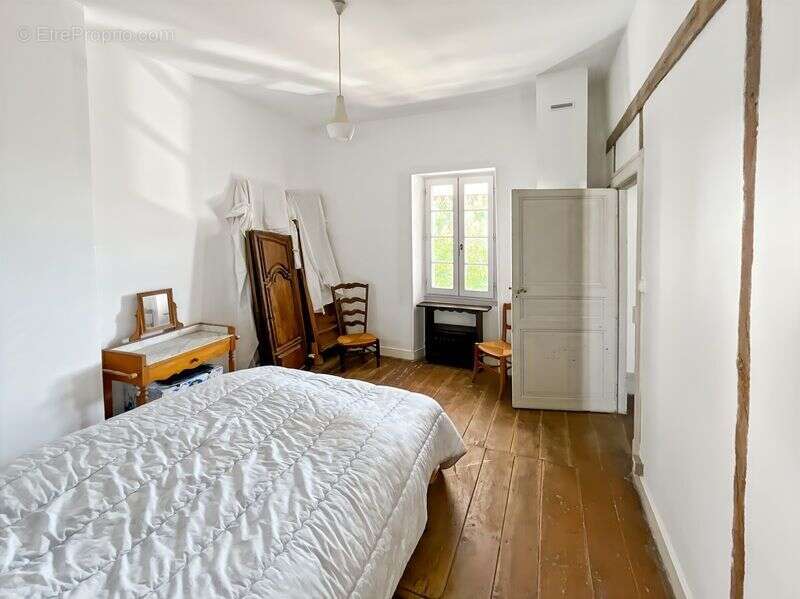 Maison à SAINT-CLAR