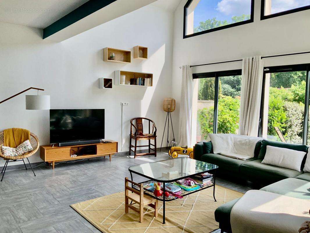 Maison à FONTAINE-LE-PORT