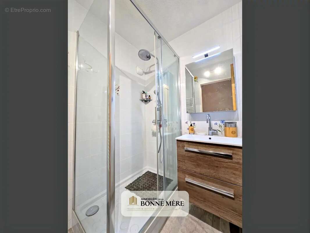 Appartement à MARSEILLE-11E