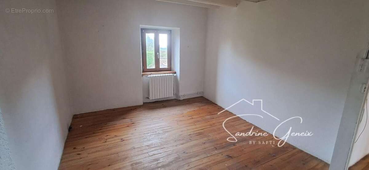 Photo 8 - Maison à SAINT-GENES-LA-TOURETTE