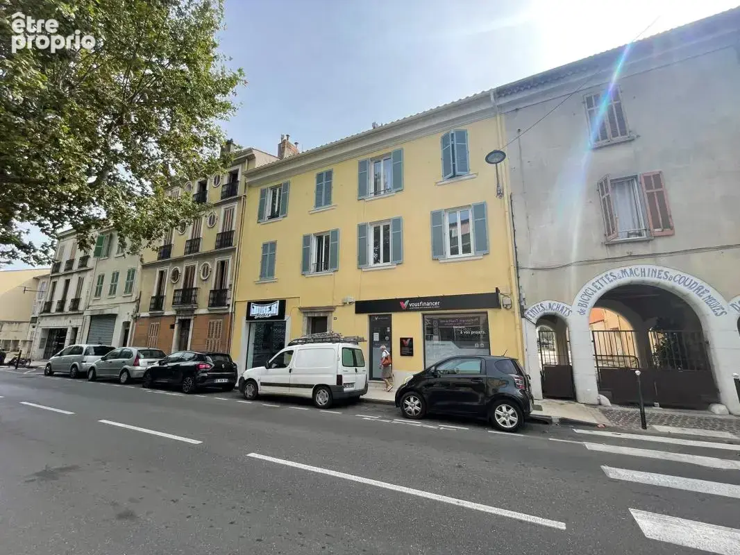 Appartement à HYERES