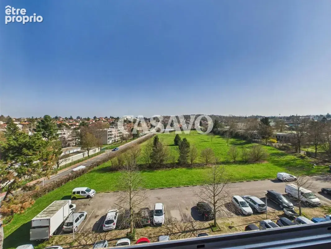 Vente Appartement 4 pièces de 74m² - 69800 Saint-Priest - photo 3