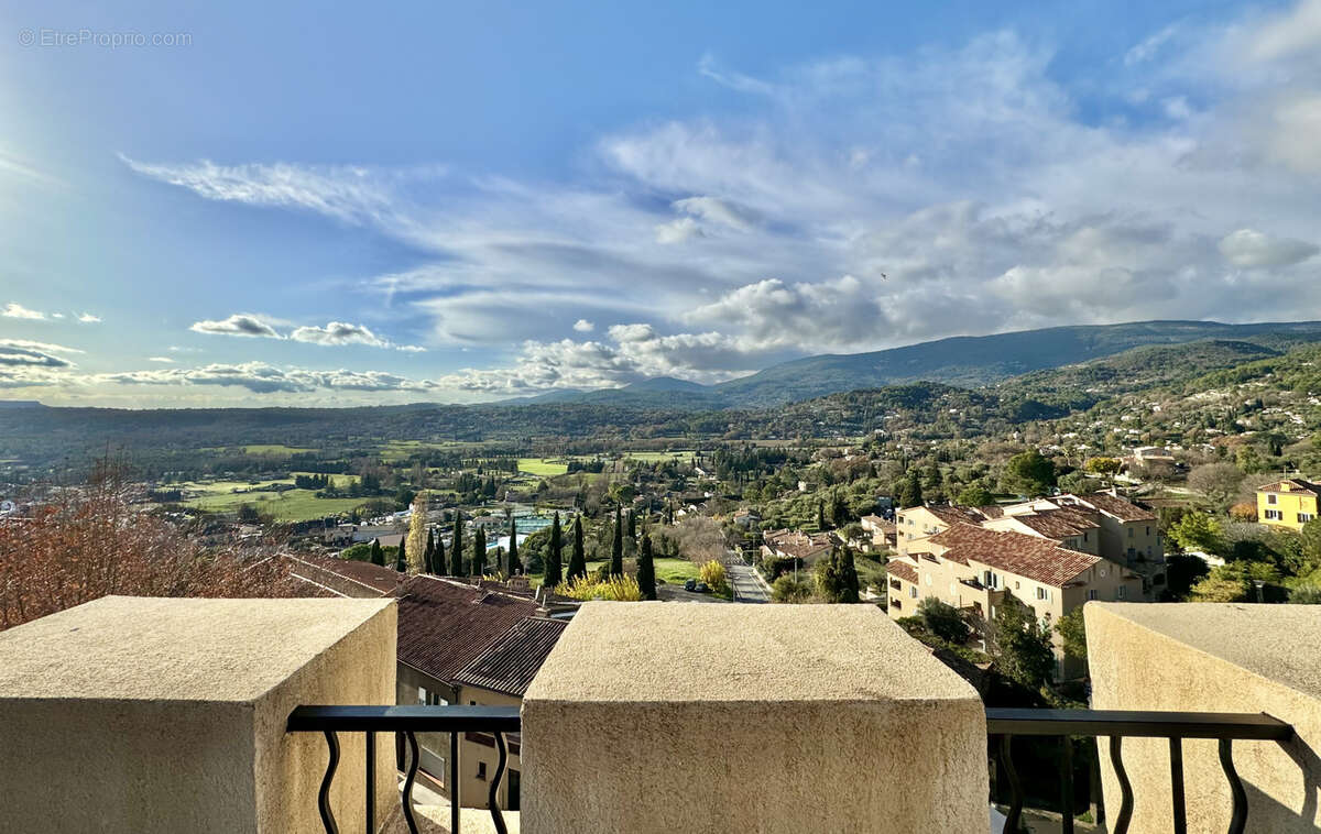 Appartement à FAYENCE