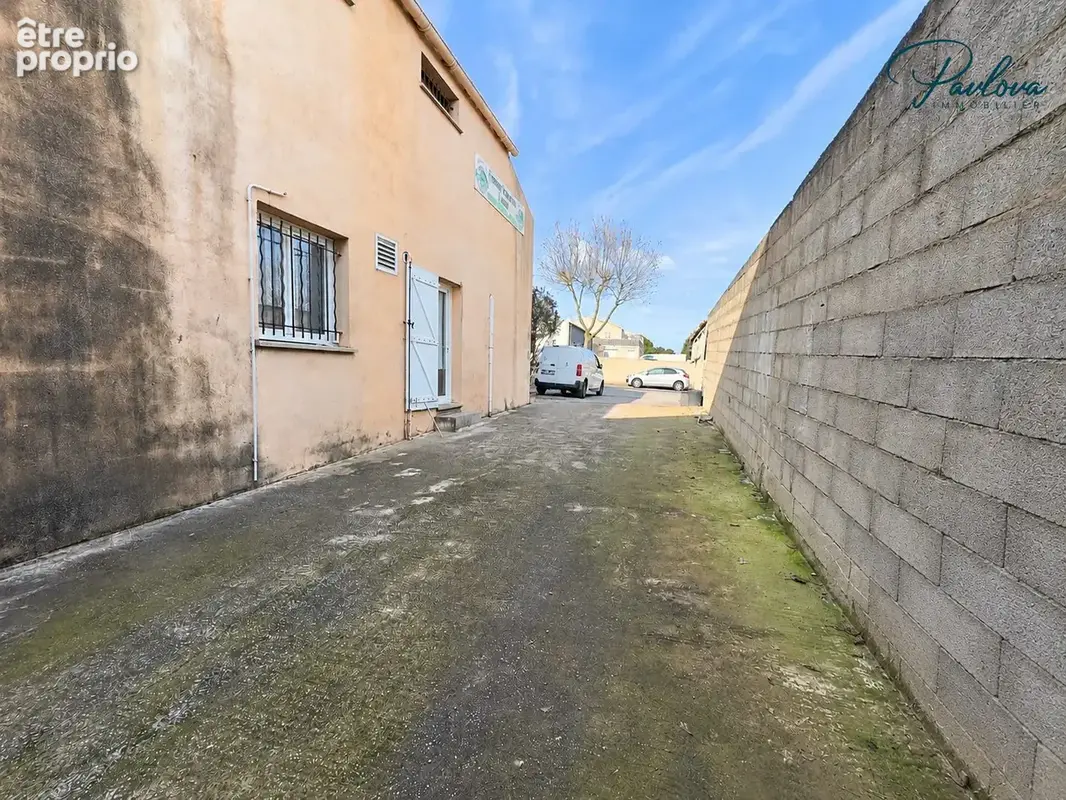 Commerce 254 m² à vendre à Castries (34160) - photo 5
