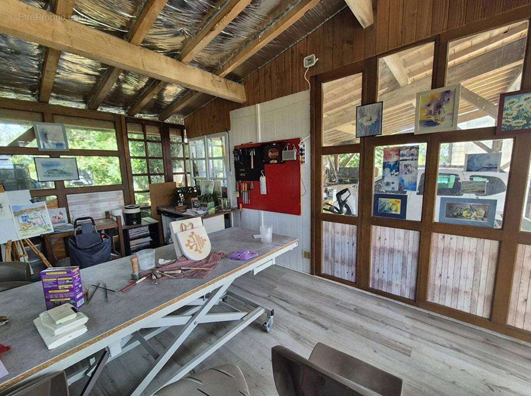 Maison à SAINT-JEAN-LE-COMTAL