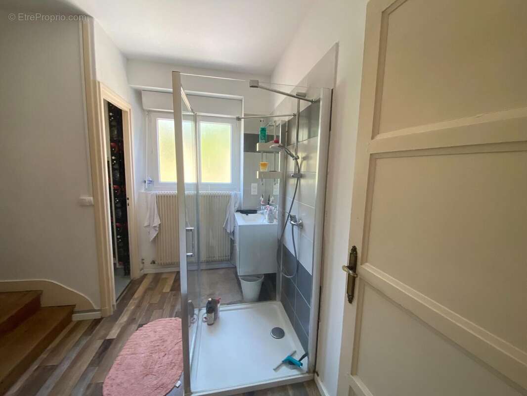 Maison 74 m² à Conde-Sur-Noireau  - photo 4