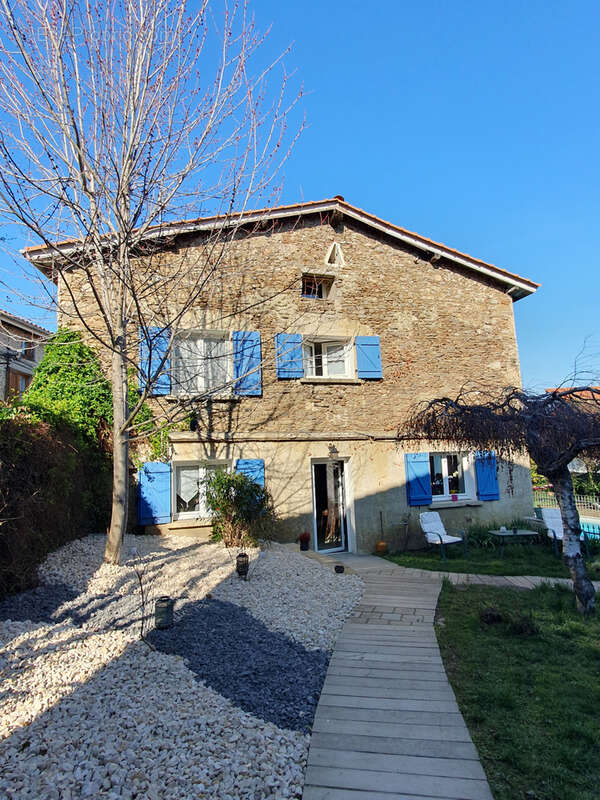 Maison à SAINT-MARTIN-LA-PLAINE