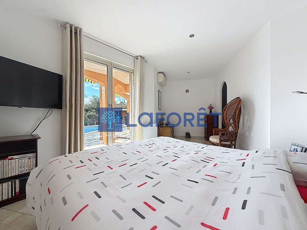 Maison à TRANS-EN-PROVENCE