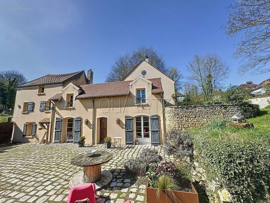 Maison à FREMAINVILLE