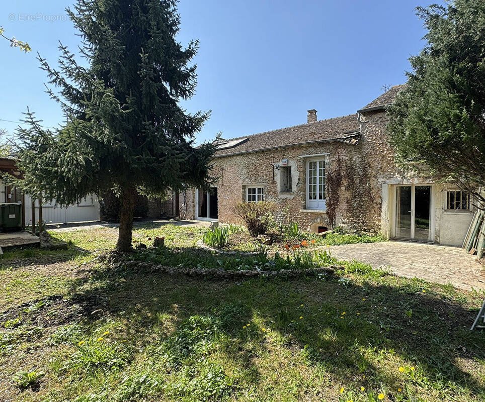 Maison à FEUCHEROLLES