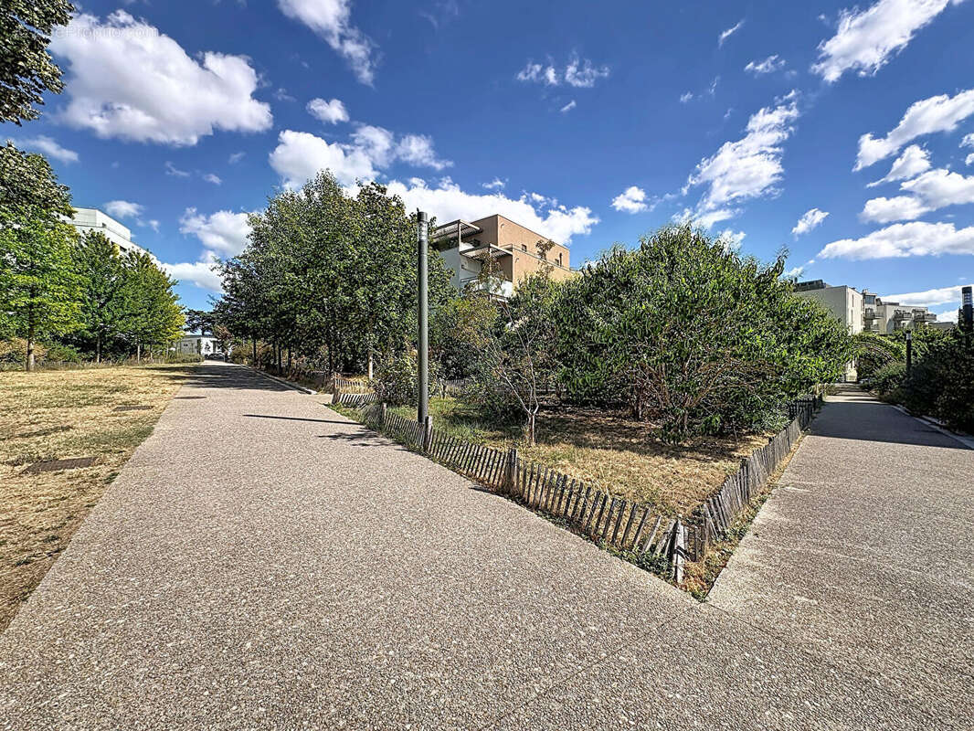 A VENDRE Appartement  2 pièces Caluire Et Cuire 2 pièce(s) 44.86 m2 dernier étage - photo 12