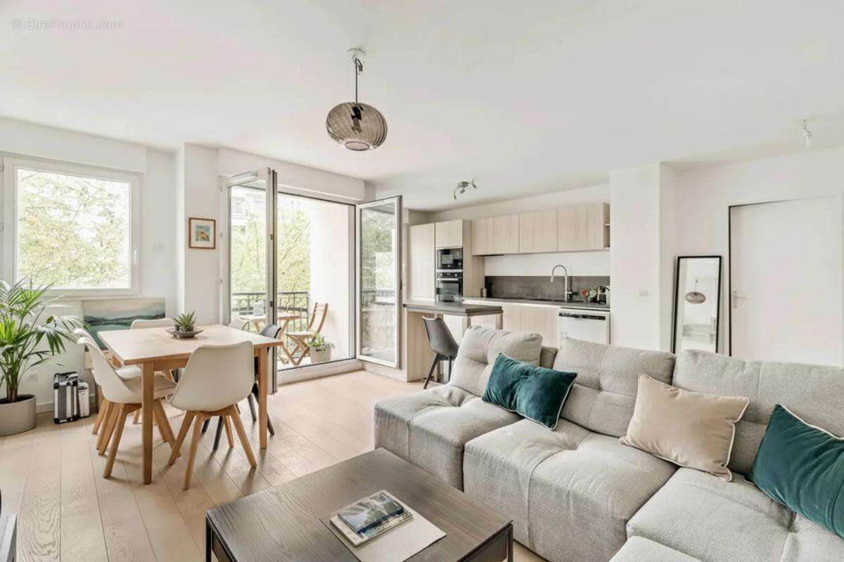 Appartement à ISSY-LES-MOULINEAUX